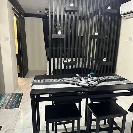 West View 3- Modern & Central Apartment